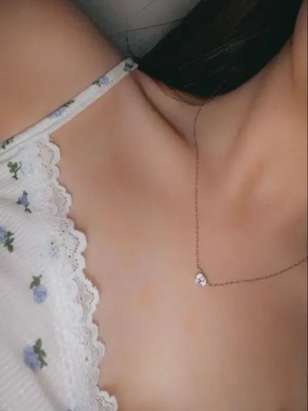 Sara Mehra, escort model in New Town